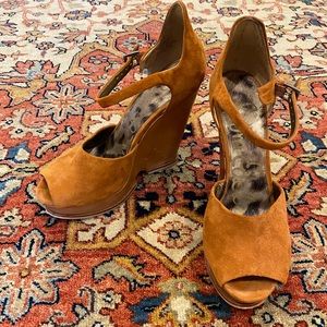 EUC Sam Edelman Suede S-Javi Platform Wedges